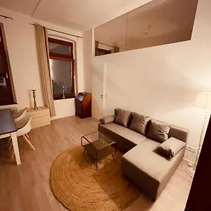 Apartment Retro Im Herzen Von Deutz, Cologne